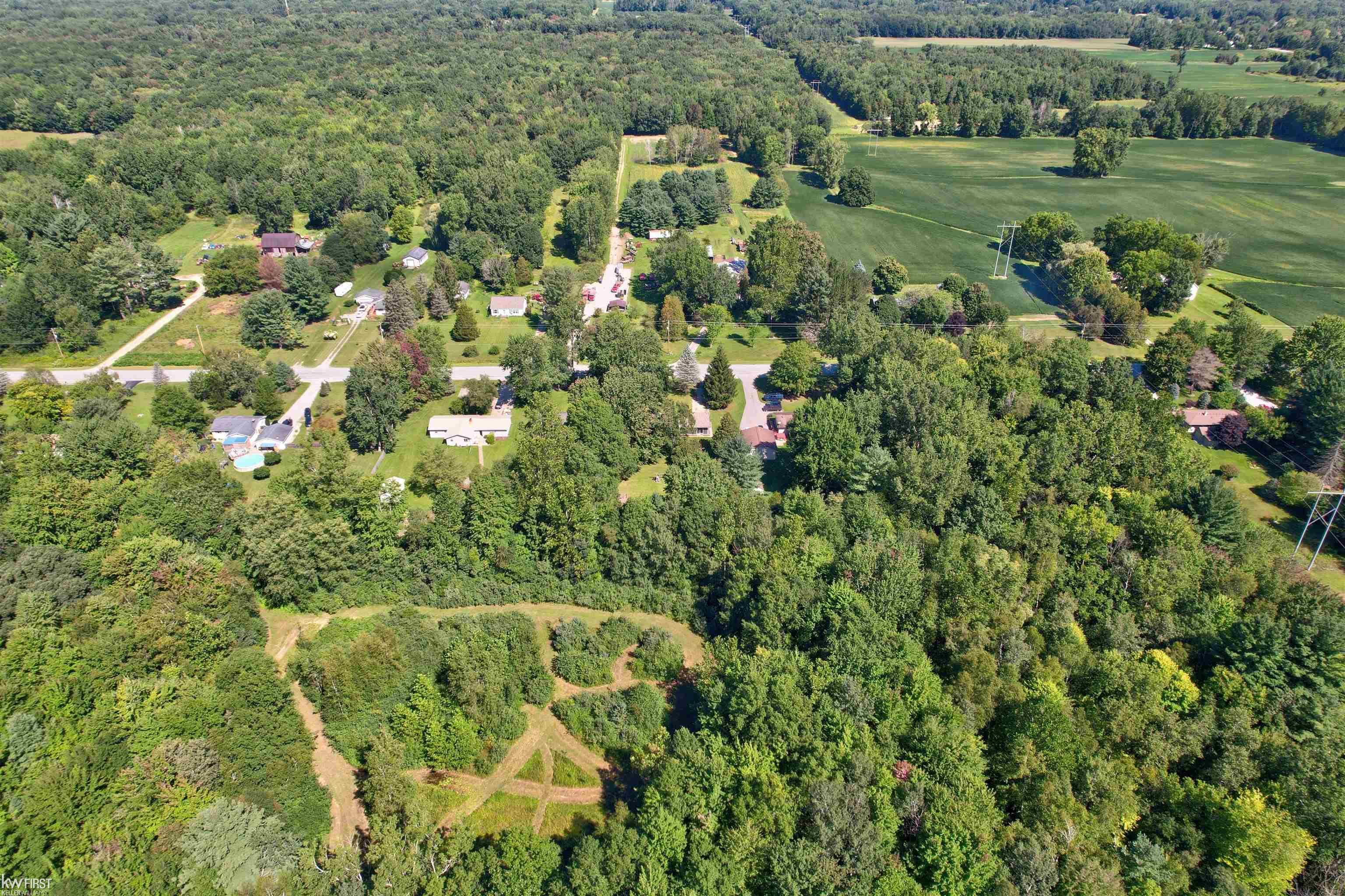 2460 Busch Road Birch Run, MI 48415 - Photo 48 of 67 50120577-47.JPG