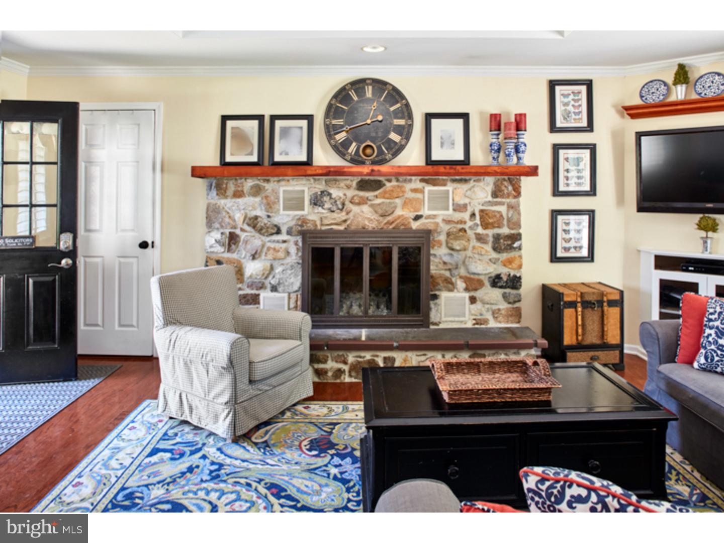 732 Brooke Road Exton, PA 19341 - Photo 2 of 21 Family Room
