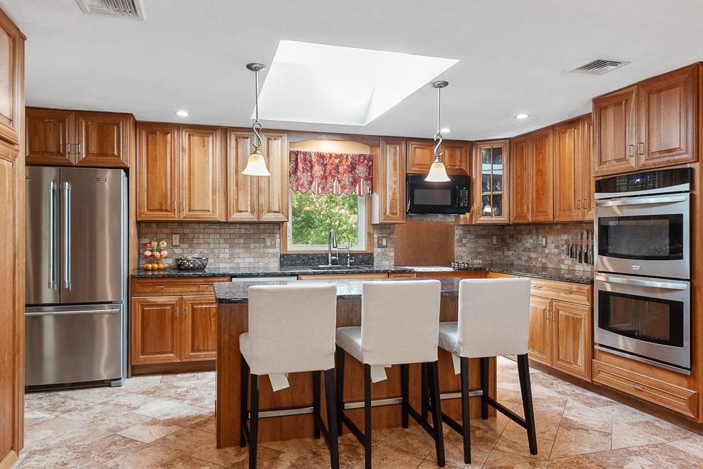7 Eldorado Road Chelmsford, MA 01824 - Photo 3 of 42 Gallery Image 3