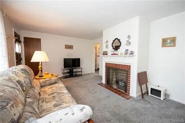 $224,900 | 73 Wilton Parkway, Tonawanda, NY 14223