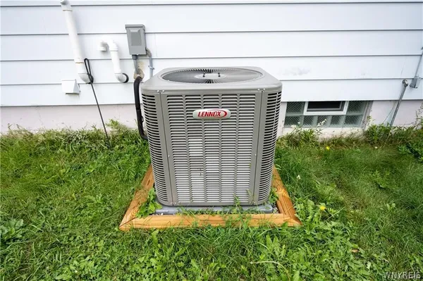 $224,900 | 73 Wilton Parkway, Tonawanda, NY 14223