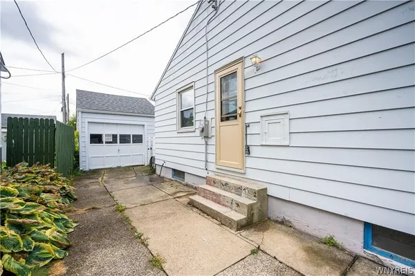 $224,900 | 73 Wilton Parkway, Tonawanda, NY 14223