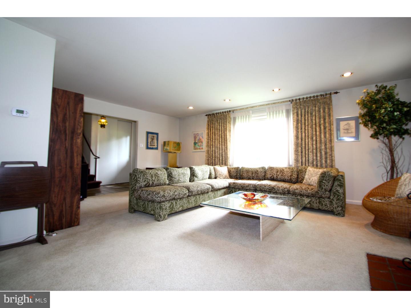 1381 Michael Road Jenkintown, PA 19046 - Photo 9 of 25 Gallery Image 9