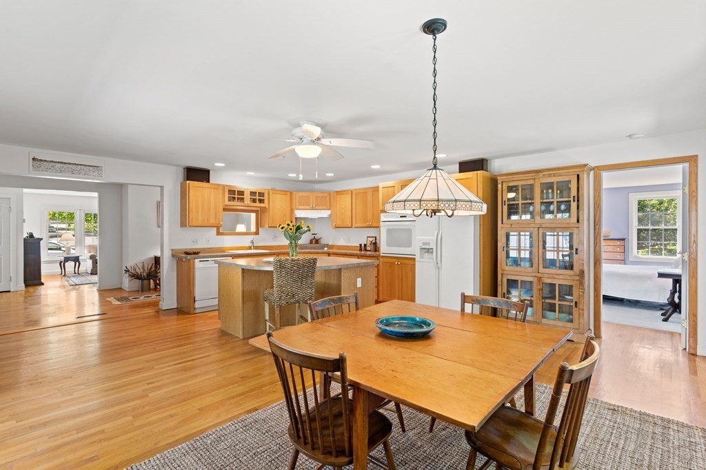 35 Kenneth Road Marblehead, MA 01945 - Photo 15 of 33