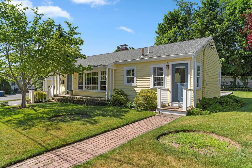 35 Kenneth Road Marblehead, MA 01945 - Photo 4 of 33