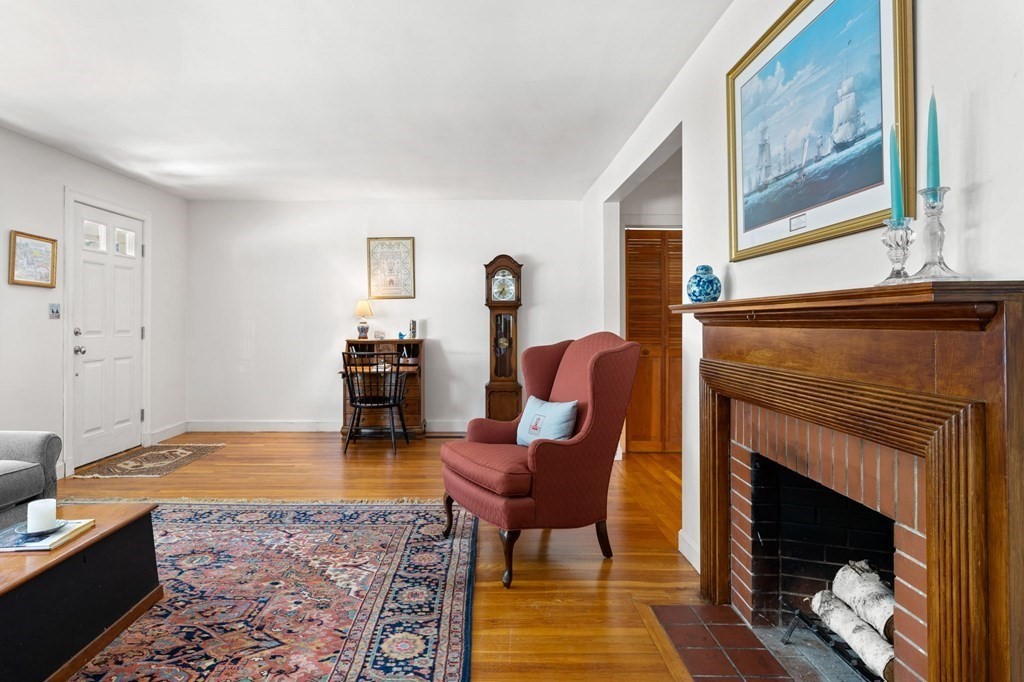 35 Kenneth Road Marblehead, MA 01945 - Photo 10 of 33