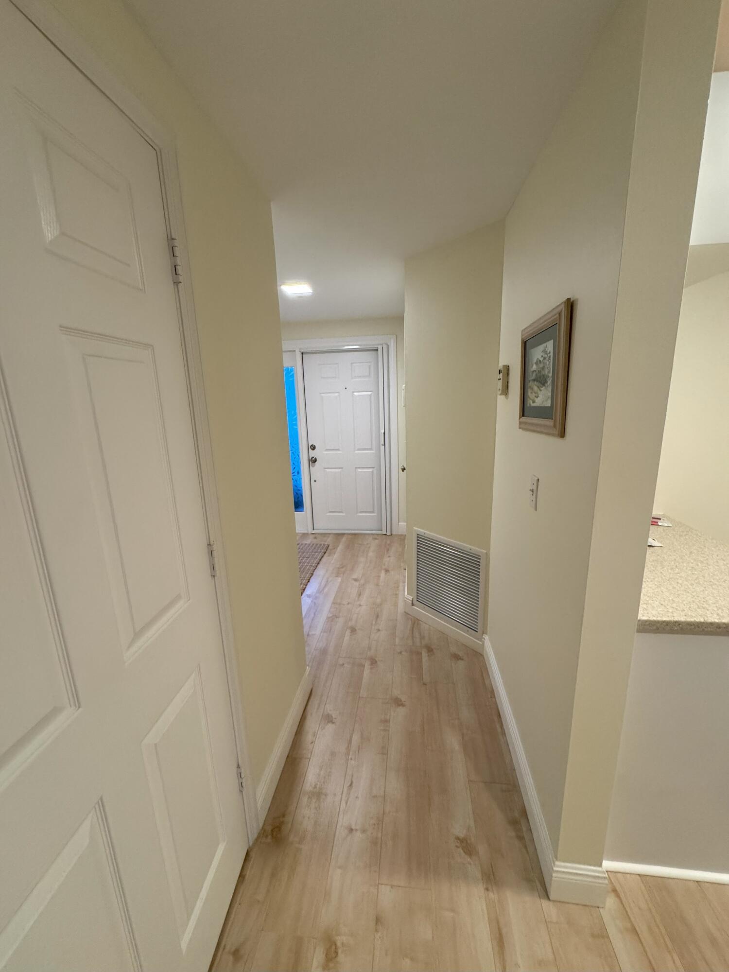 1040 Jeffery Street Boca Raton, FL 33487 - Photo 5 of 31 5