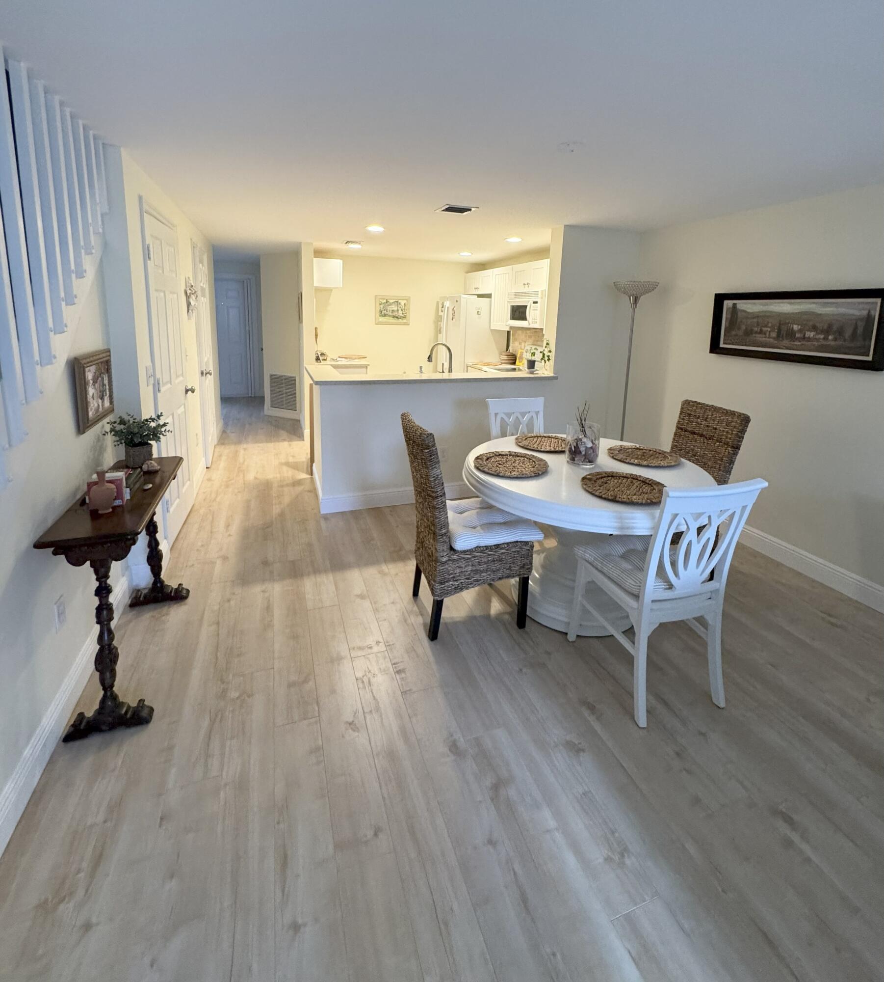 1040 Jeffery Street Boca Raton, FL 33487 - Photo 10 of 31 10