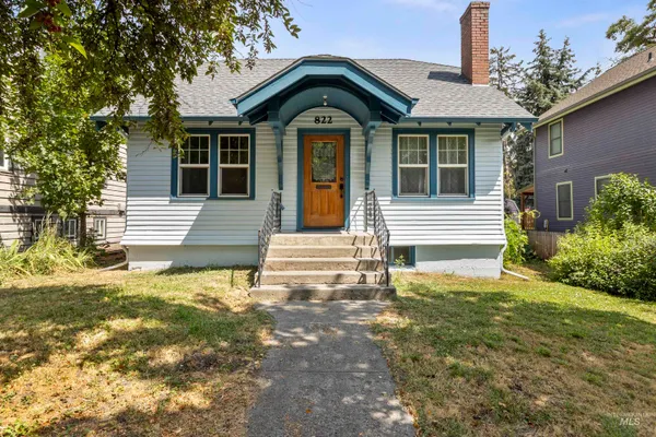 $439,000 | 822 South Jefferson Street, Moscow, ID 83843