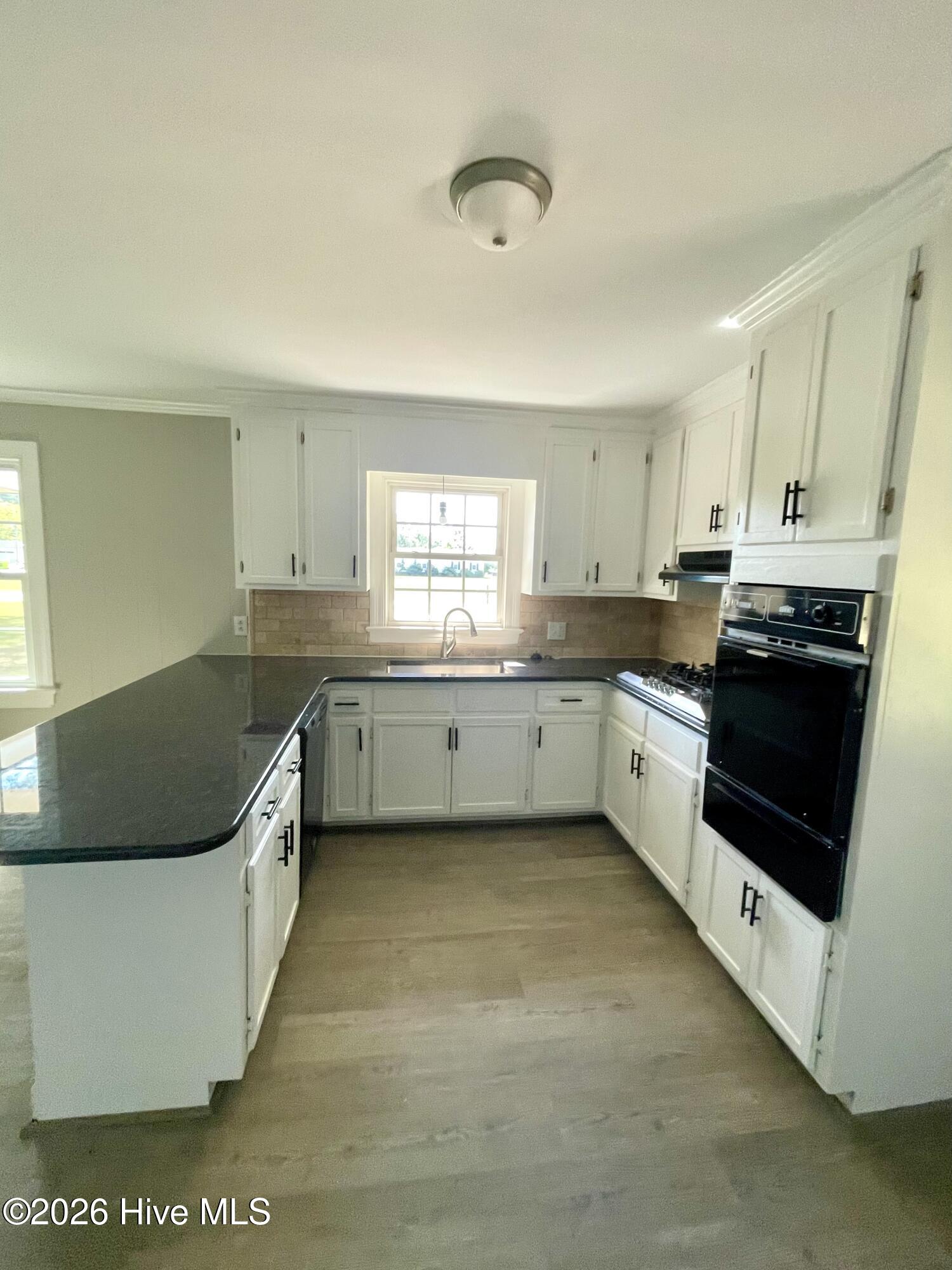 7511 Bakertown Road East Macclesfield, NC 27852 - Photo 6 of 15 Kitchen