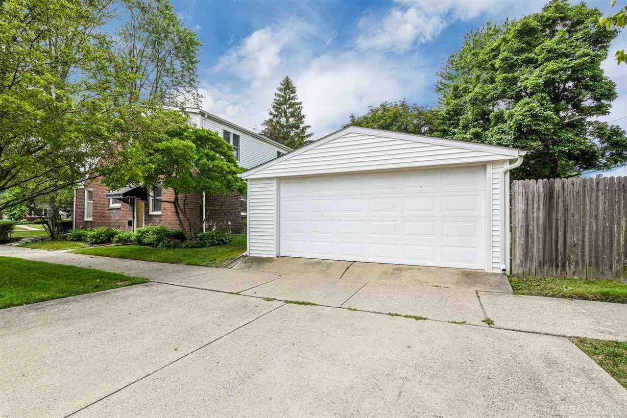 1684 Hawthorne Road Grosse Pointe Woods, MI 48236 - Photo 29 of 29