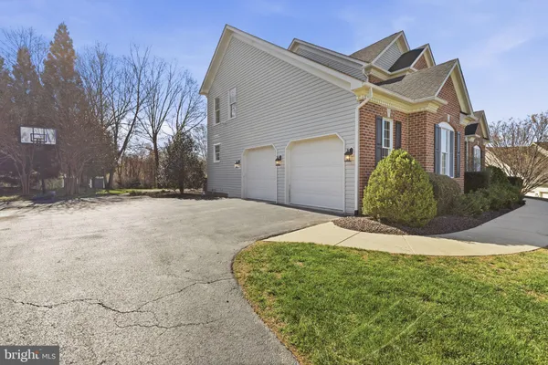front view of house with a yard