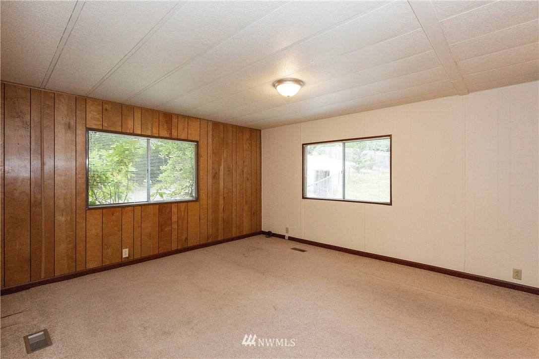 8461 Phillips Road Southeast Port Orchard, WA 98367 - Photo 18 of 24 Gallery Image 18