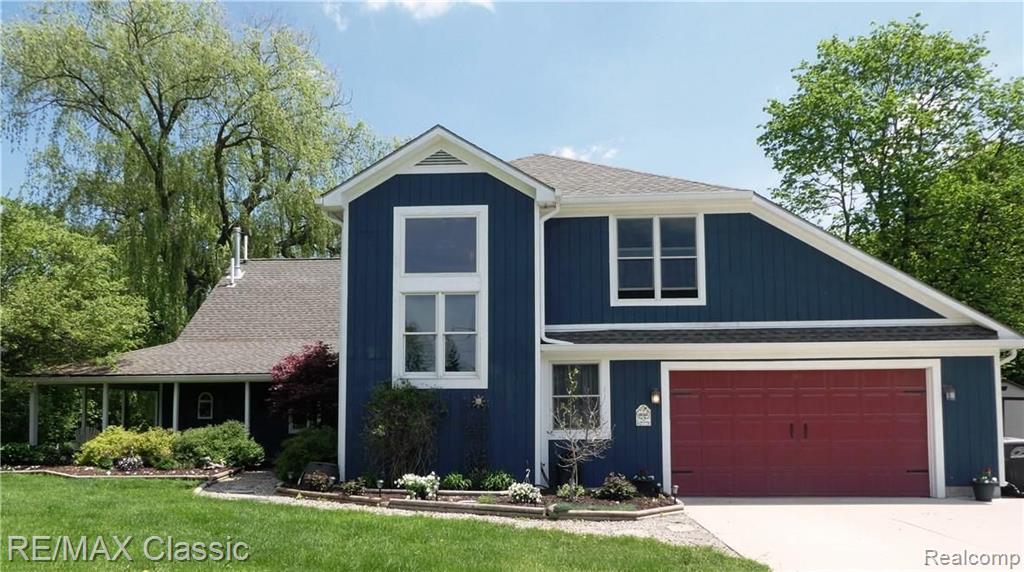 18510 Ridge Road Northville, MI 48168 - Photo 3 of 55