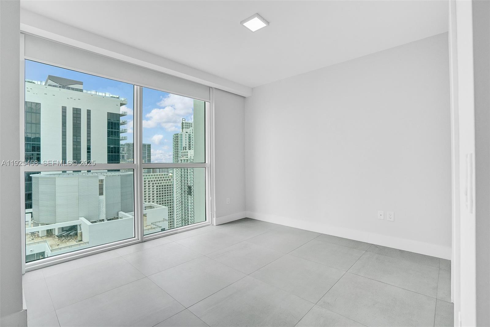 1080 Brickell Avenue, Unit 4109 Miami, FL 33131 - Photo 14 of 23