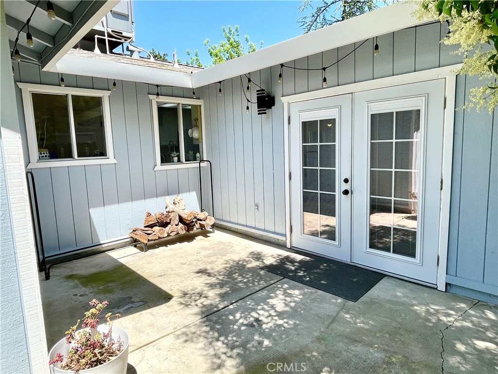 3332 Shamrock Avenue Merced, CA 95340 - Photo 31 of 35 a view of a house with backyard porch and furniture