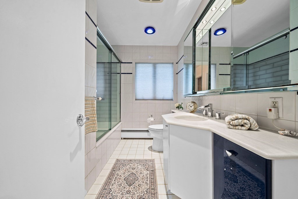 148 Cynthia Road Newton, MA 02459 - Photo 20 of 41