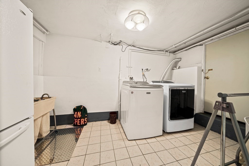 148 Cynthia Road Newton, MA 02459 - Photo 29 of 41