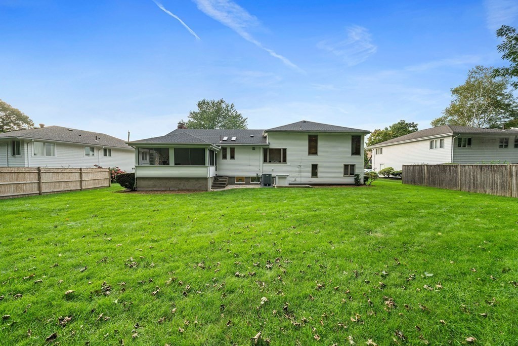 148 Cynthia Road Newton, MA 02459 - Photo 32 of 41