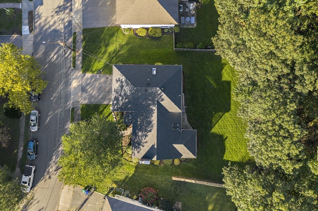 148 Cynthia Road Newton, MA 02459 - Photo 36 of 41