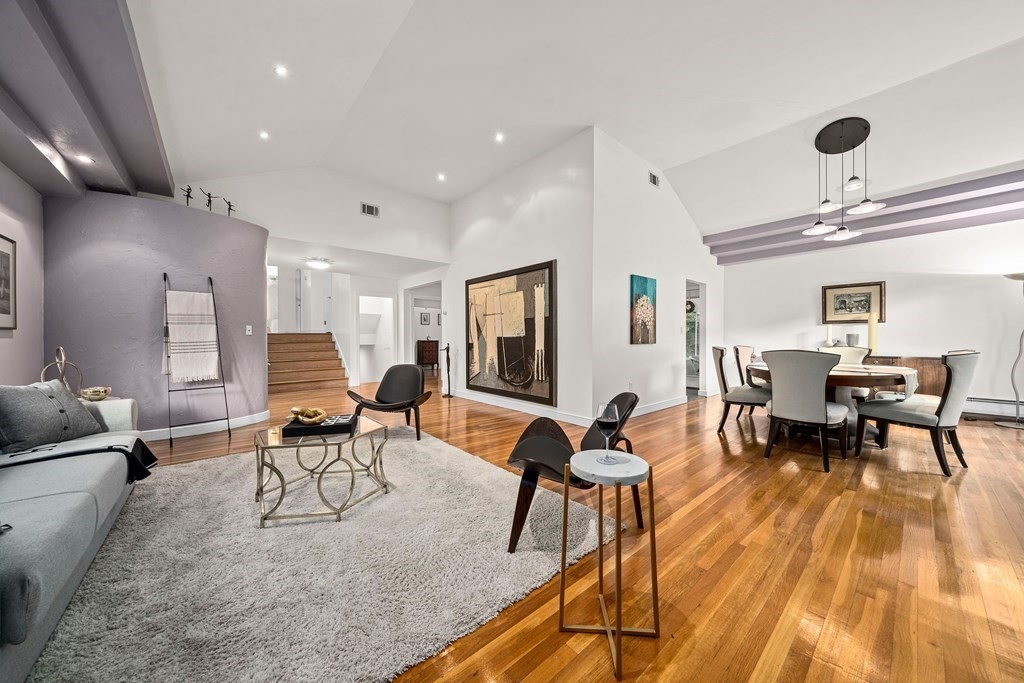 148 Cynthia Road Newton, MA 02459 - Photo 8 of 41