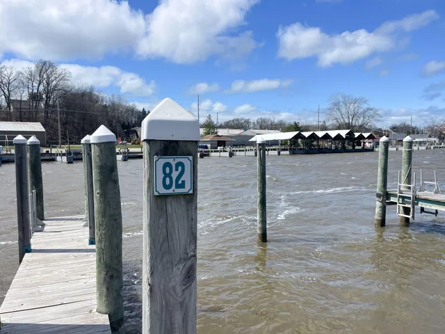 $30,000 | 398 Anchors Way, Unit 82S, St. Joseph, MI 49085