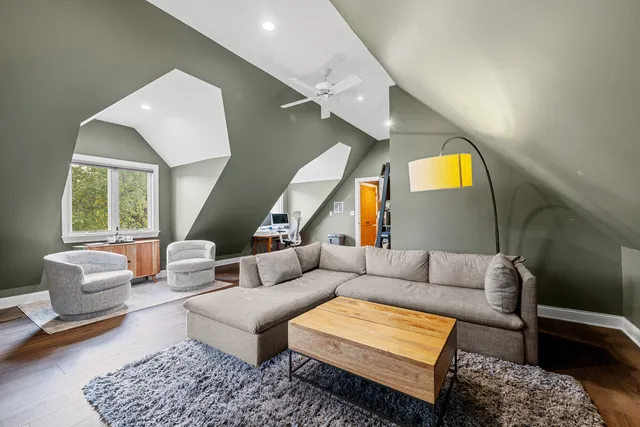 $1,399,000 | 26542 North Topanga Trail, Wauconda, IL 60084