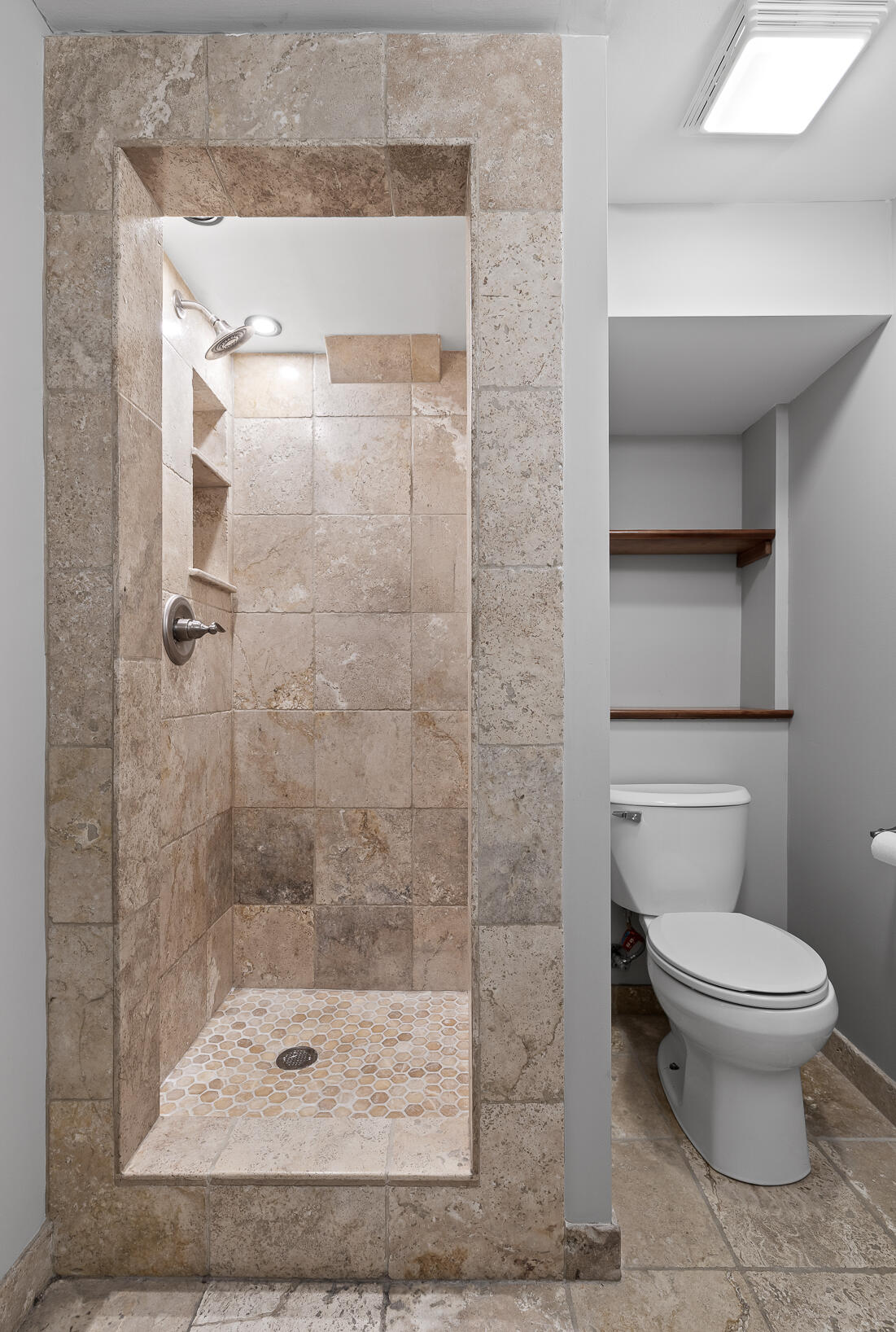 869 Donaldson Road Chattanooga, TN 37412 - Photo 34 of 55 Lower Level Bathroom