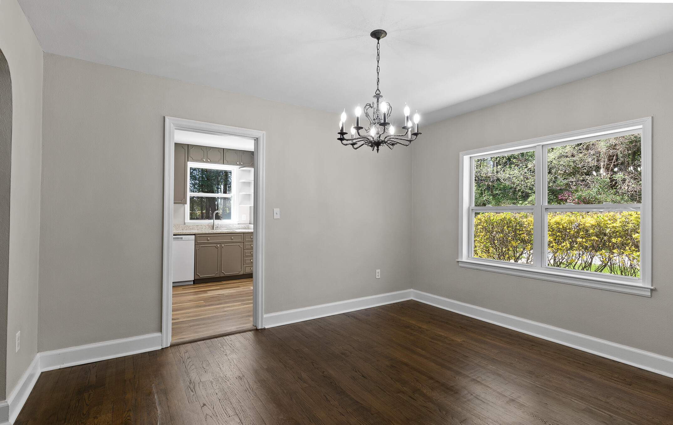 869 Donaldson Road Chattanooga, TN 37412 - Photo 8 of 55 Dining Room