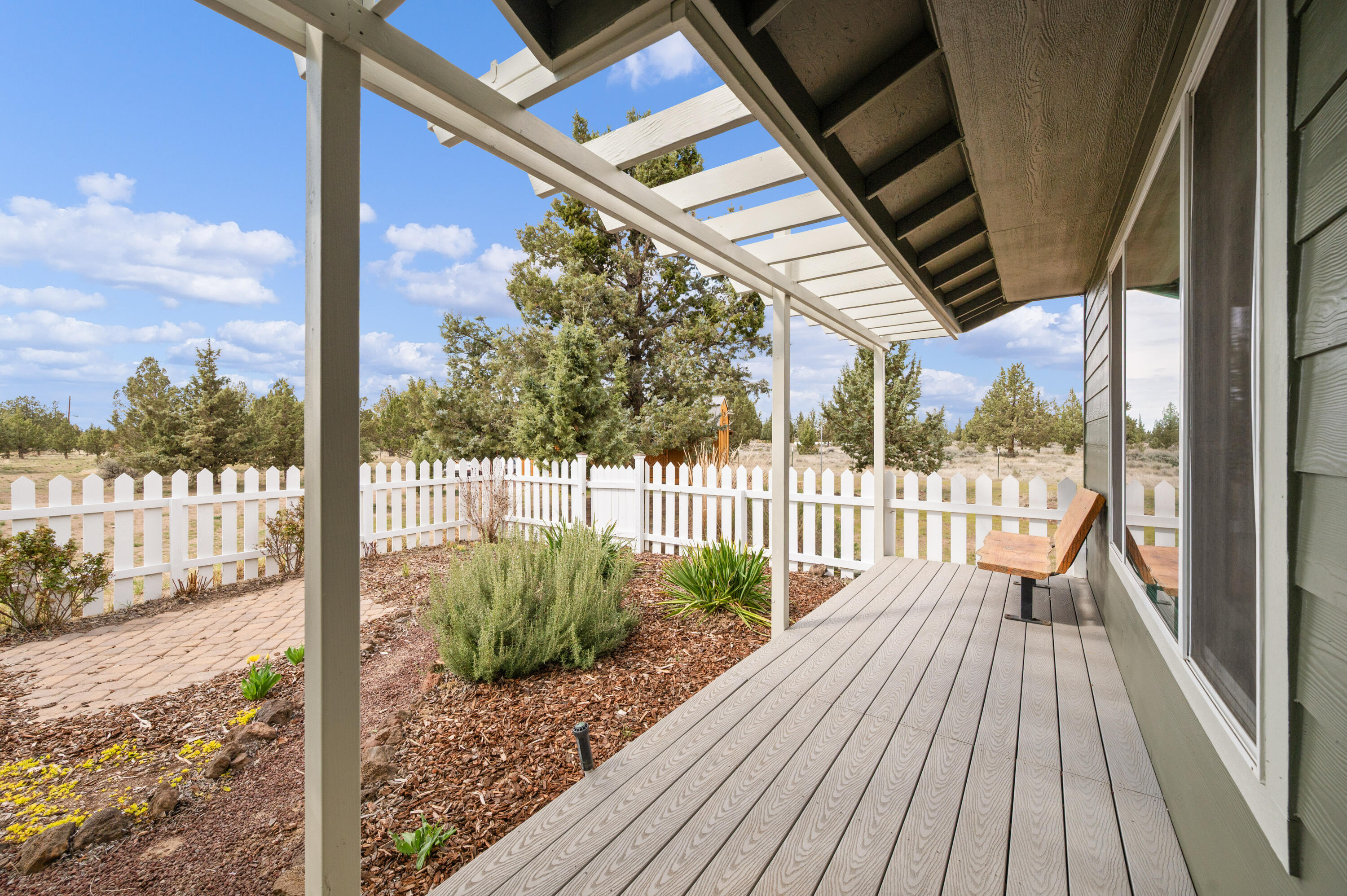 16625 Southwest Dove Road Terrebonne, OR 97760 - Photo 7 of 50 a view of a balcony with wooden floor