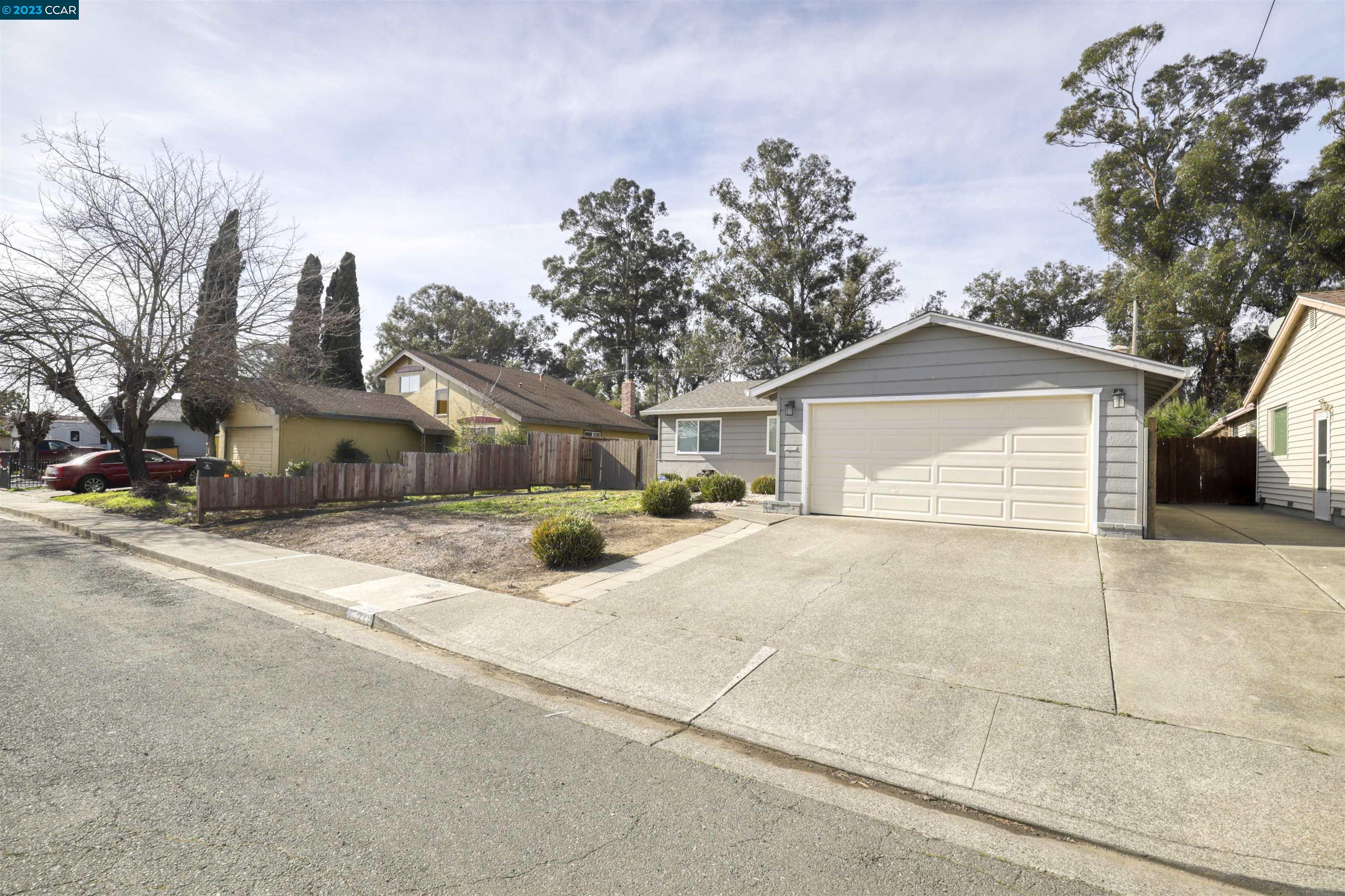 229 Falcon Drive Vallejo, CA 94589 - Photo 2 of 43