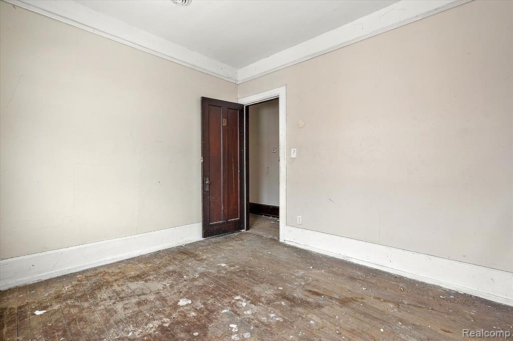 3000 Field Street Detroit, MI 48214 - Photo 31 of 77