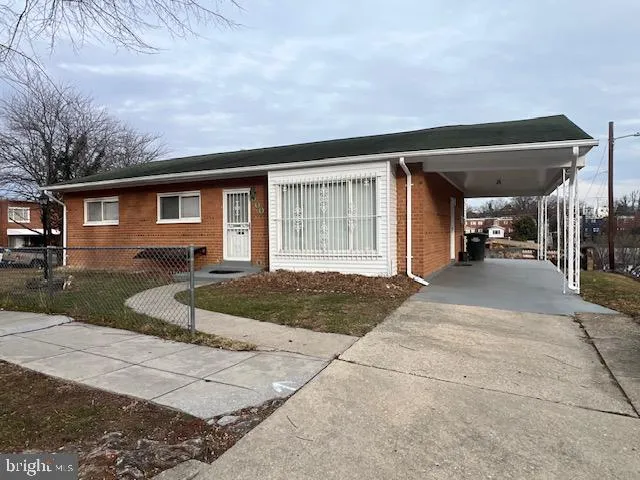 $3,000 | 800 Jefferson Street Northeast, Washington, DC 20011