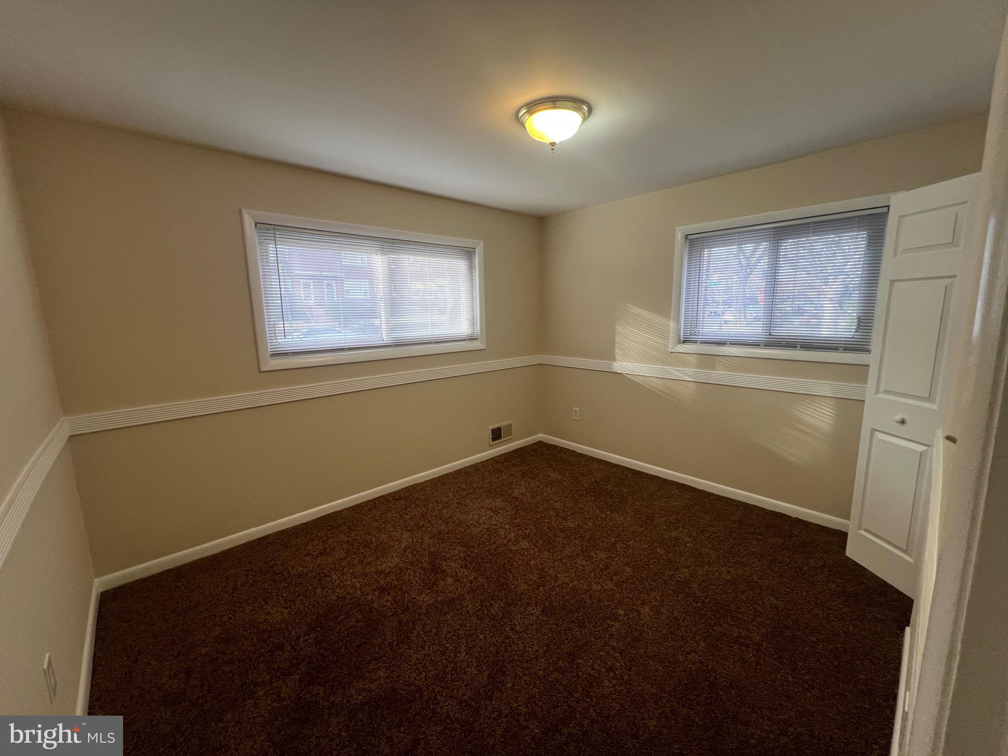 800 Jefferson Street Northeast Washington, DC 20011 - Photo 3 of 17 a view of an empty room with a window