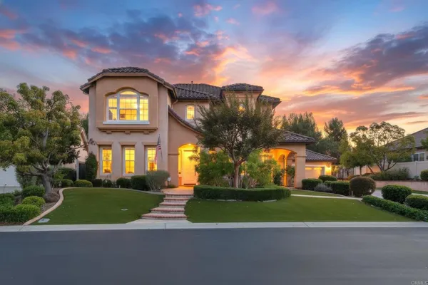 a view of a multi story building