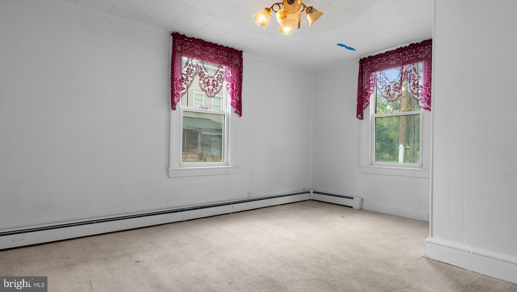2207 Floral Park Road Clinton, MD 20735 - Photo 38 of 46 an empty room with windows