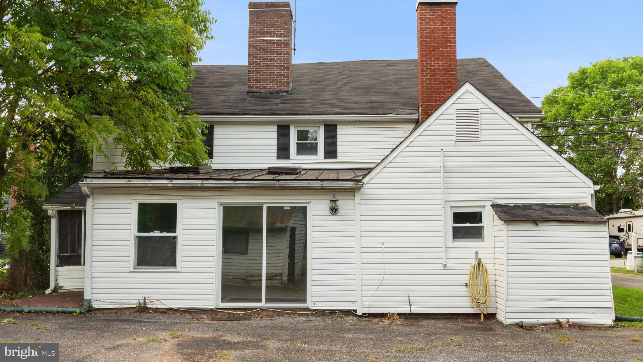 2207 Floral Park Road Clinton, MD 20735 - Photo 42 of 46 a view of a white house