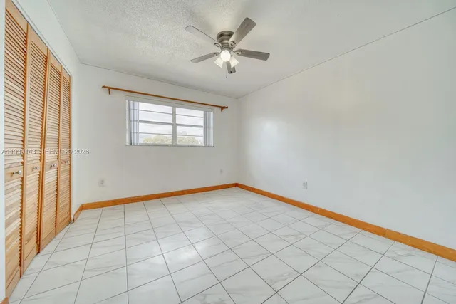$2,400 | 840 Southwest 105th Avenue, Unit 318, Miami, FL 33174