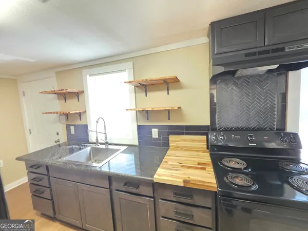 $925 | 1030 Dennis Street, Macon, GA 31217