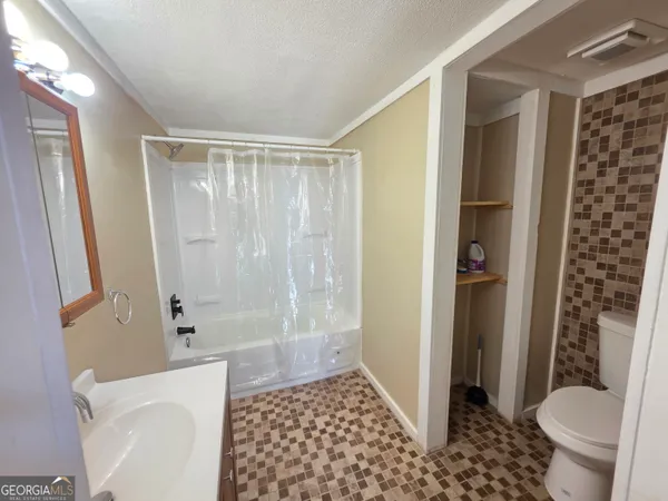 $925 | 1030 Dennis Street, Macon, GA 31217