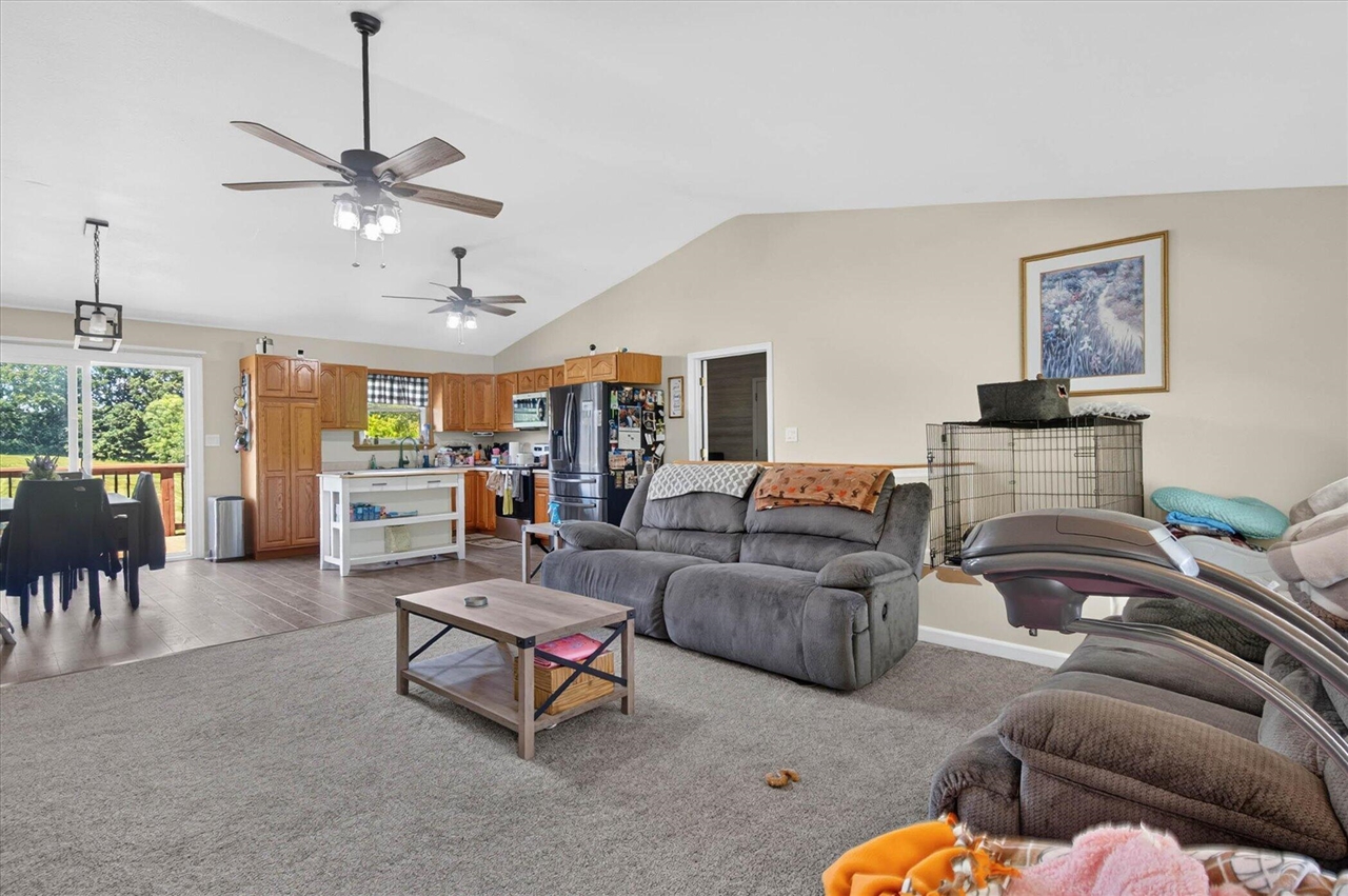 4722 Root Station Road Jackson, MI 49201 - Photo 10 of 47
