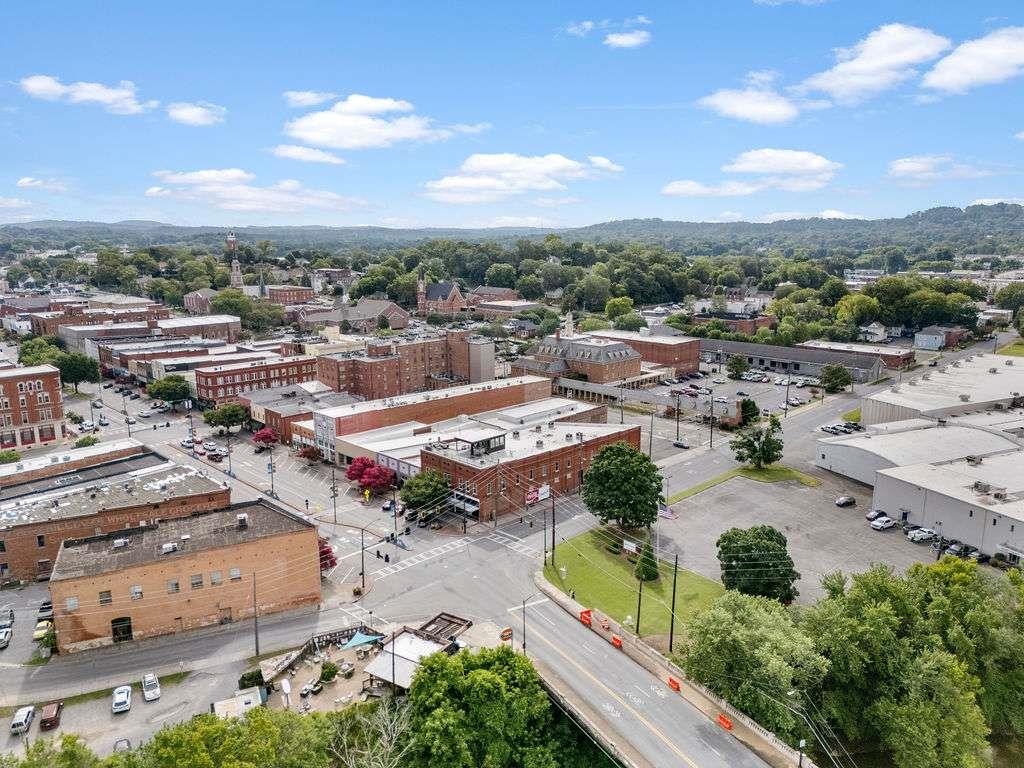 100 Broad Street Rome, GA 30161 - Photo 9 of 93 an aerial view of a city