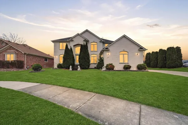 $529,900 | 19444 Jack Pine Drive, Macomb, MI 48042