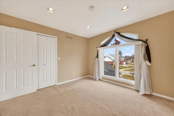 $529,900 | 19444 Jack Pine Drive, Macomb, MI 48042