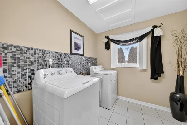 $529,900 | 19444 Jack Pine Drive, Macomb, MI 48042