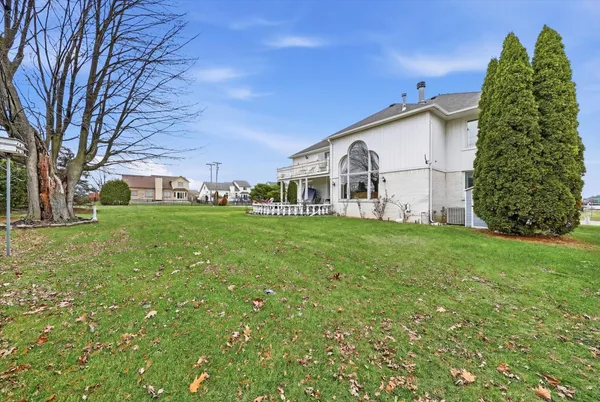 $529,900 | 19444 Jack Pine Drive, Macomb, MI 48042