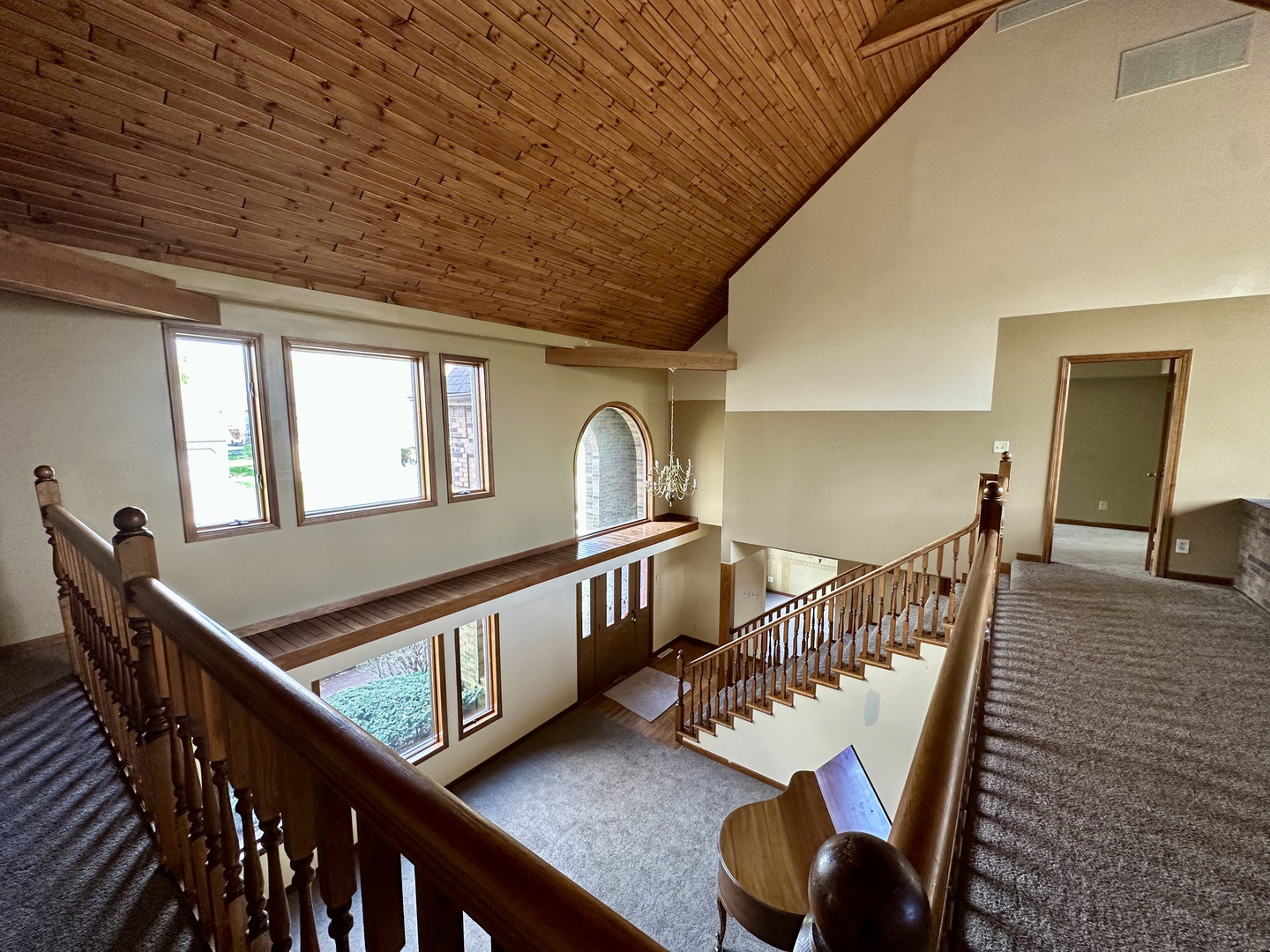 2060 Carolyn Road Aurora, IL 60506 - Photo 8 of 17 Gallery Image 8