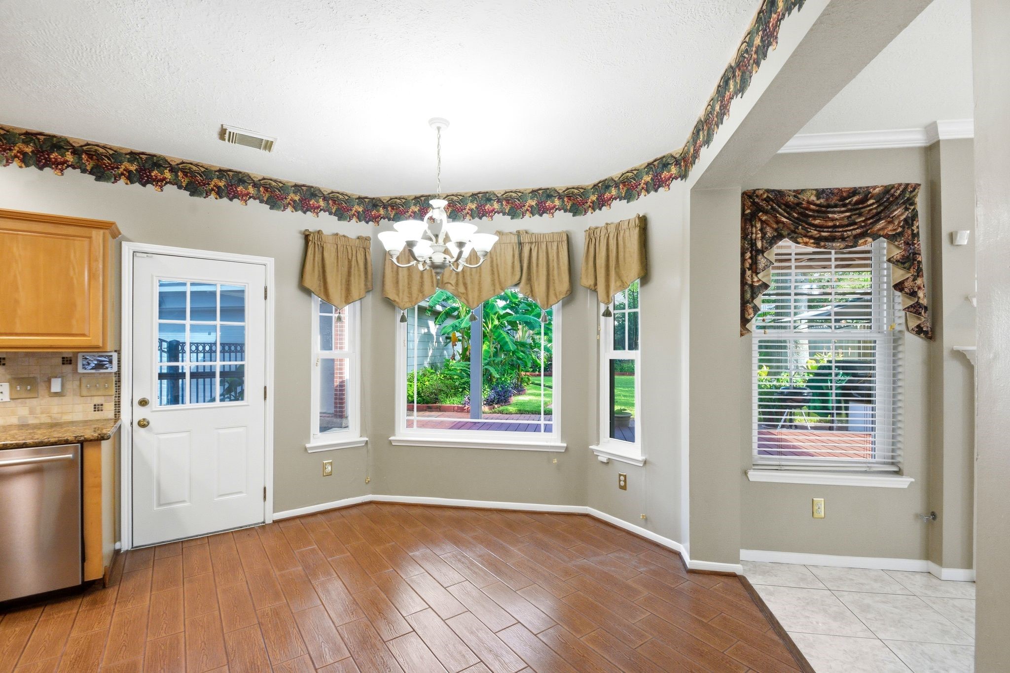 2718 Honeysuckle Walk Spring, TX 77388 - Photo 20 of 44