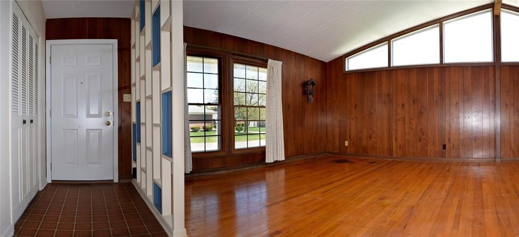 4811 Gay Street Springfield, OH 45503 - Photo 2 of 20