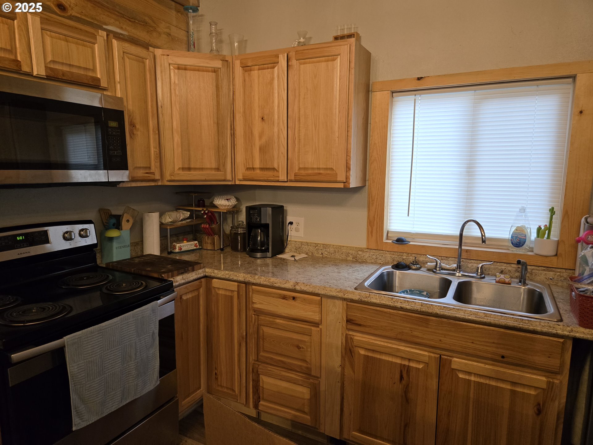 63556 North Jade Road Coos Bay, OR 97420 - Photo 3 of 12 Backyard